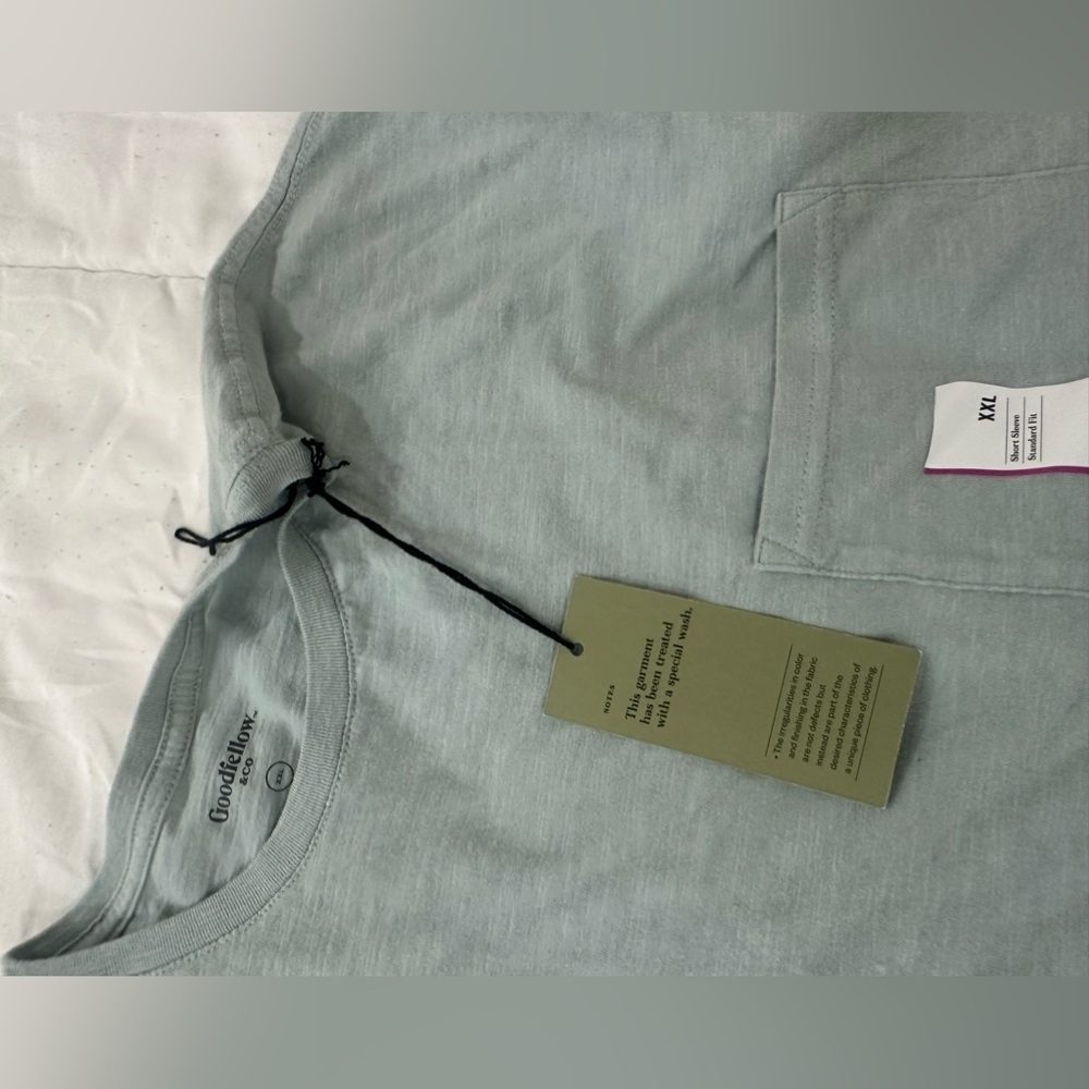 Tee shirt